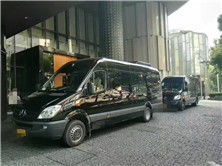 奔馳凌特17座商務(wù)車(chē)實(shí)體拍攝——上海安致汽車(chē)租賃小微型客車(chē)租賃服務(wù)體驗(yàn)